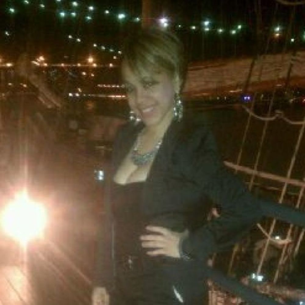 Meet your Posher, Desiree